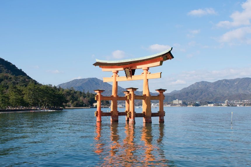 Japan, Gates, Hiroshima image (Photo Credit: TheAbstractVibe)